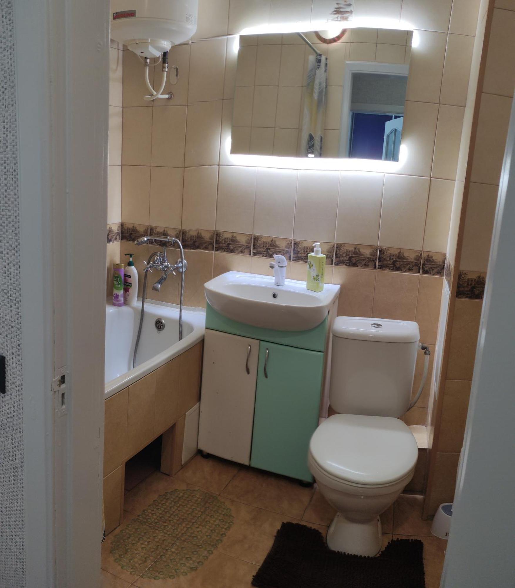 Smart Apartment На Соборной 23 Kremenchuk Ngoại thất bức ảnh